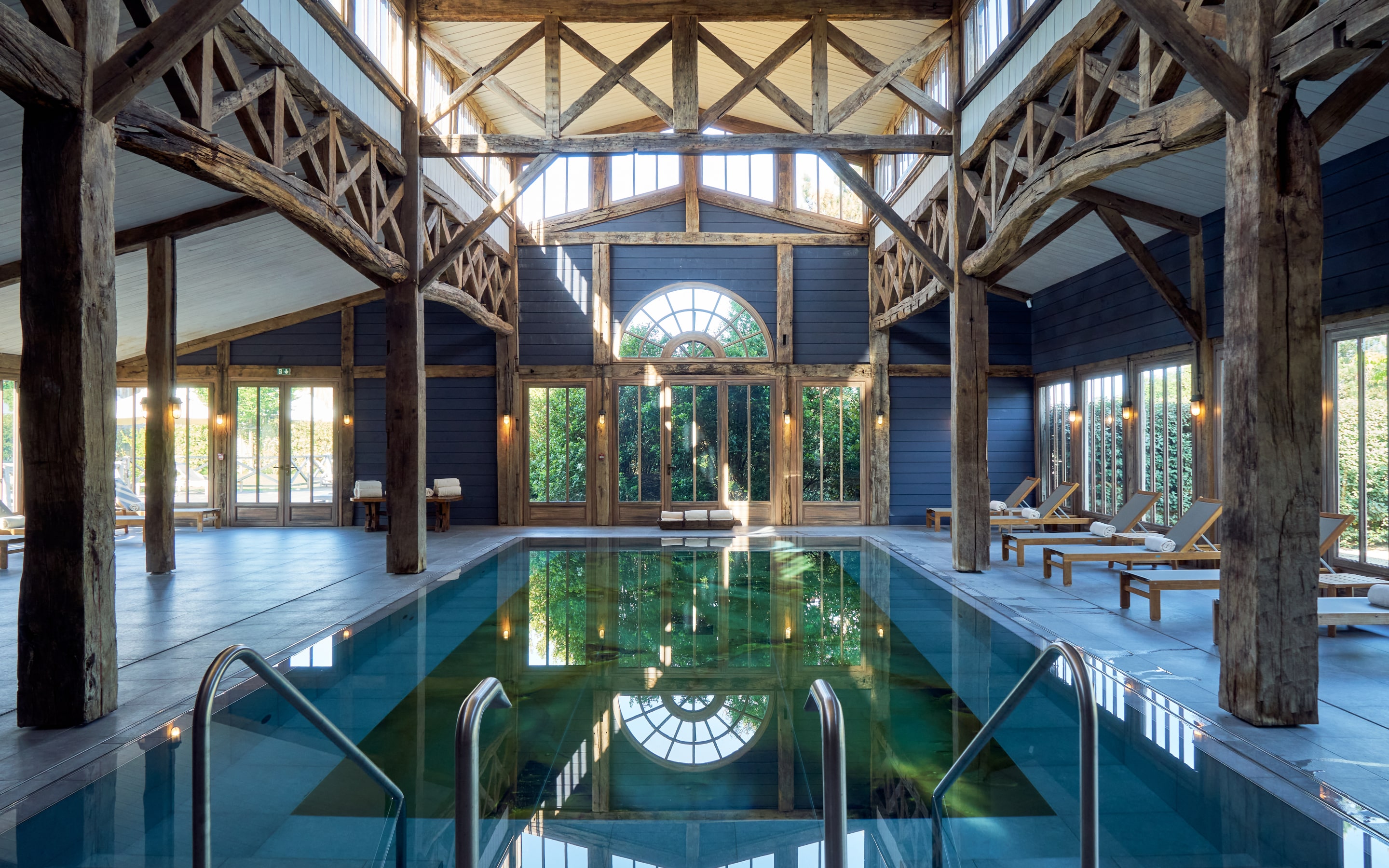 Piscine intérieure - Les Sources de Caudalie