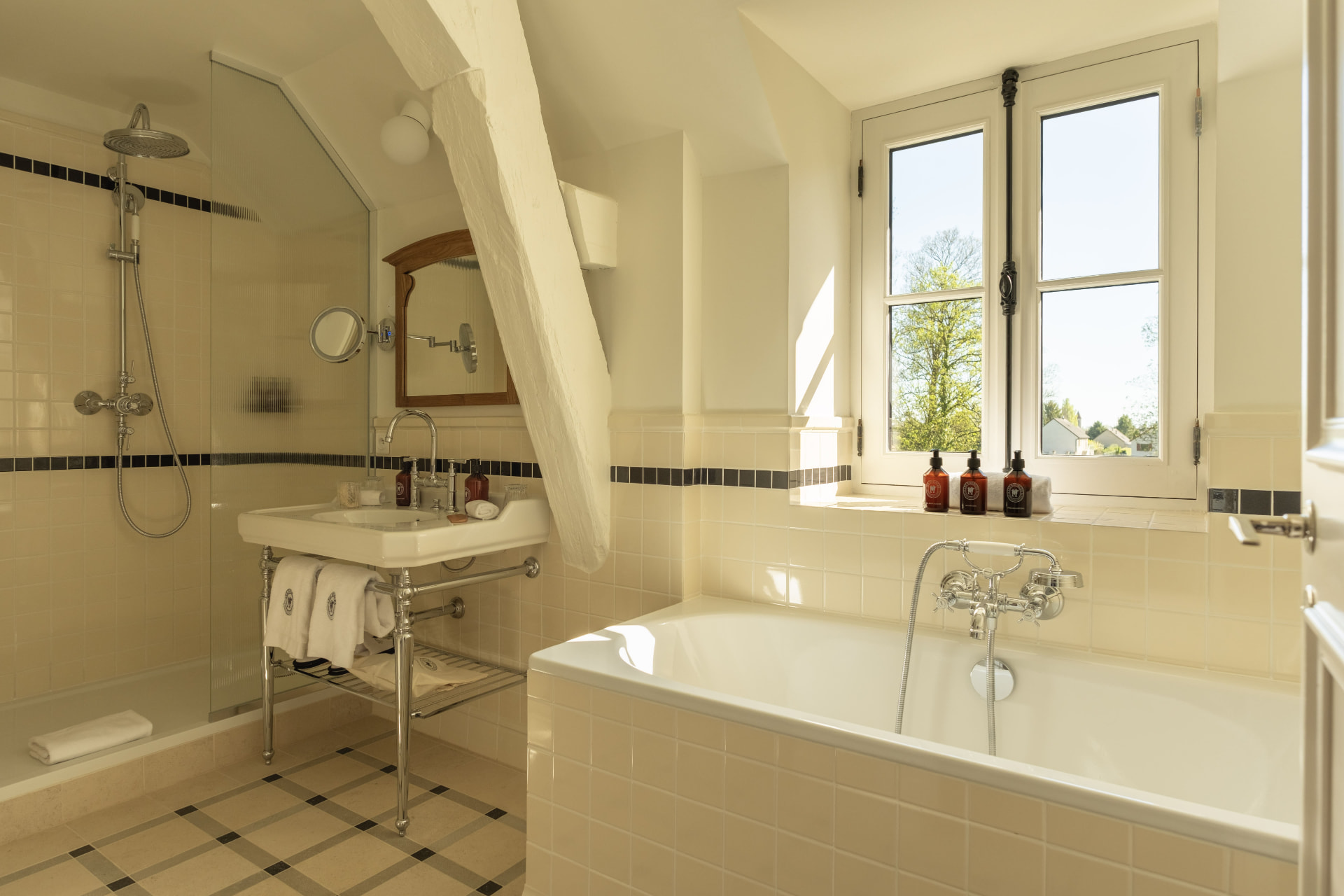 Salle de Bain - D'Amour et d'Eau Fraîche - Les Sources de Vougeot