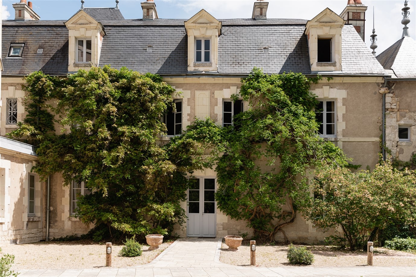 Façade Les Sources de Cheverny